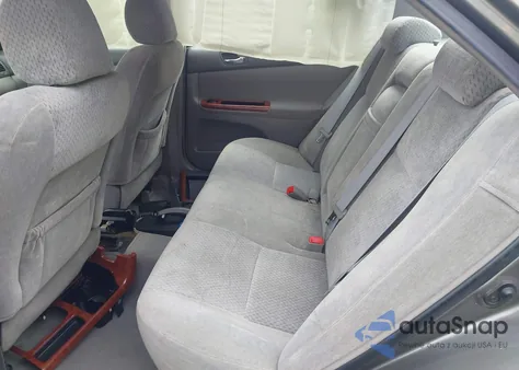 2004 Toyota Camry Xle z USA, uszkodzony, nr VIN 4T1BE30K44U815860